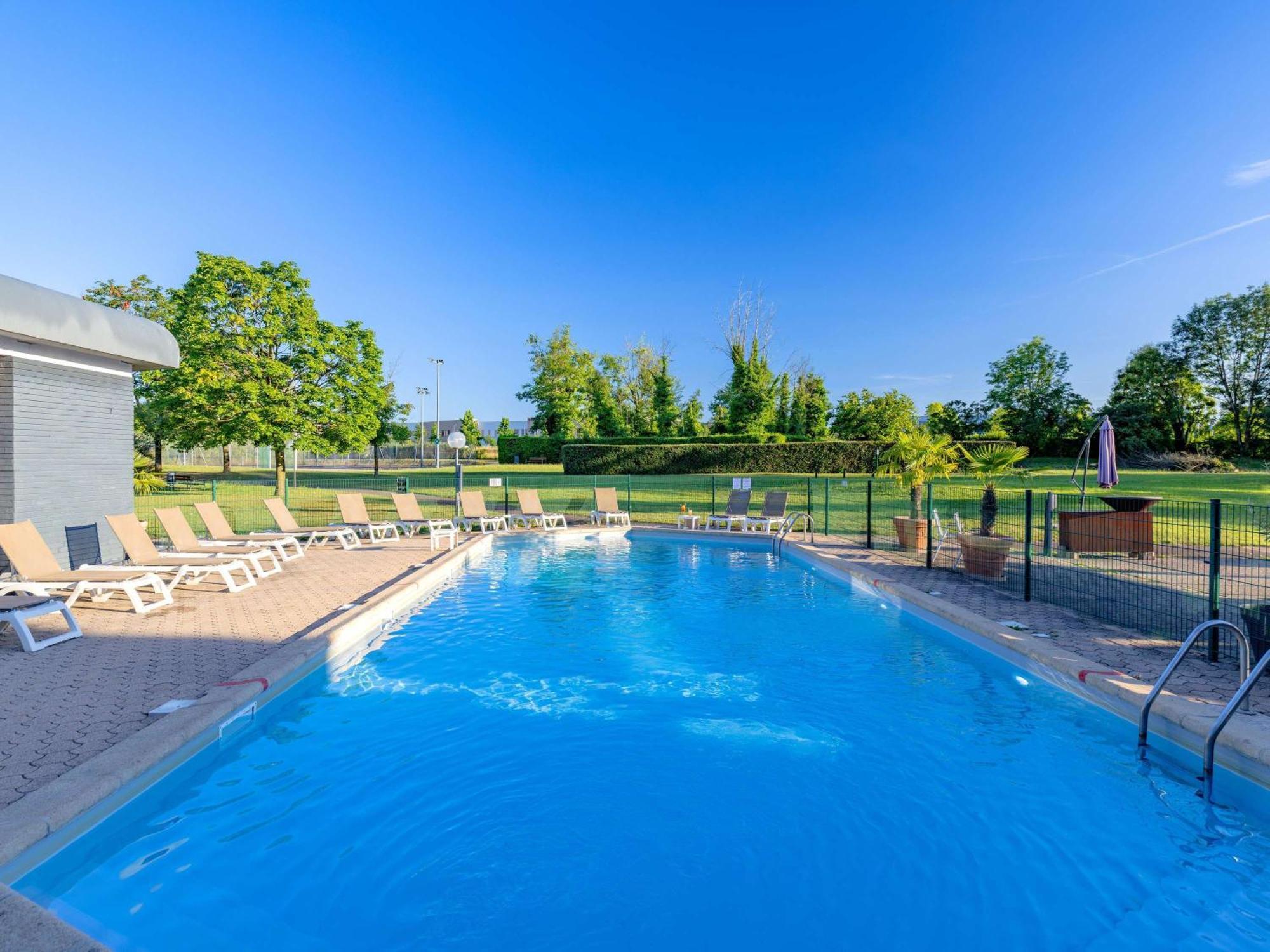 Mercure Lyon Est Вільфонтен Екстер'єр фото