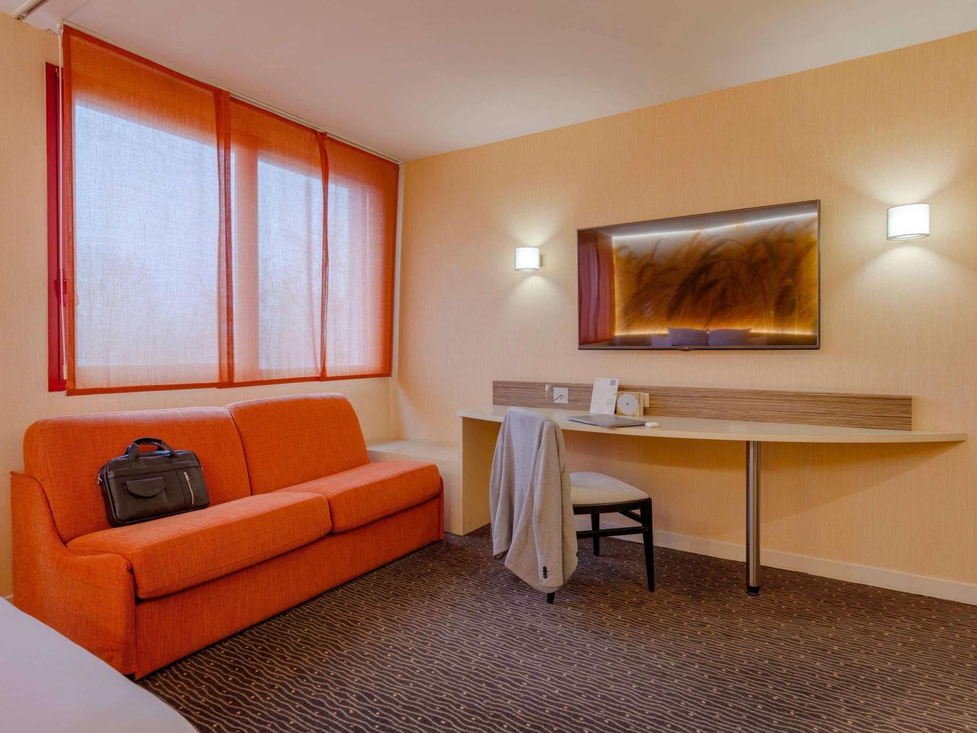 Mercure Lyon Est Вільфонтен Екстер'єр фото