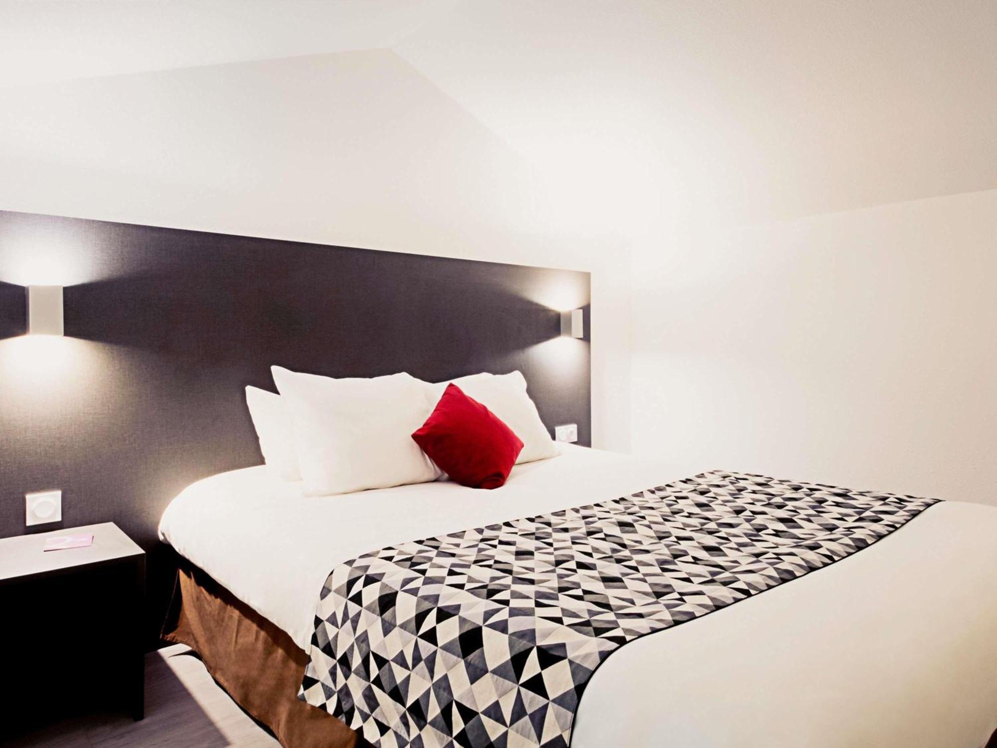 Mercure Lyon Est Вільфонтен Екстер'єр фото